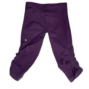 *Lululemon* Short Ruched In The Flow Leggings Maroon Rise 9” Inseam 16”  Sz 4